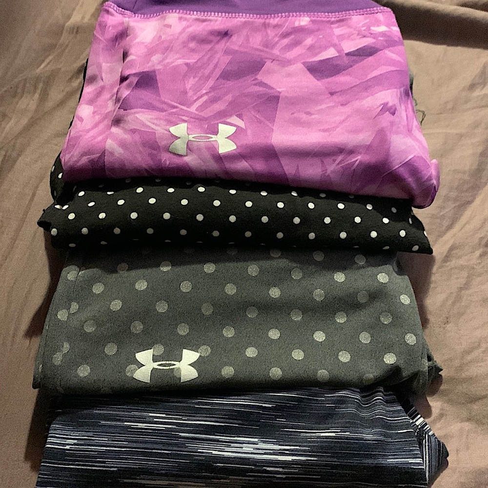 bundle of size L leggings